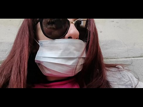 ❤️ Nicoletta se pomstí svému sousedovi a vyčůrá se mu do garáže (Speciál Covid19 Italská karanténa) ❤ Sex video u nás ❌️